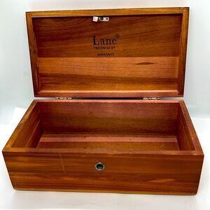 Lane Furniture Genuine Keepsake Cedar Box Preowned